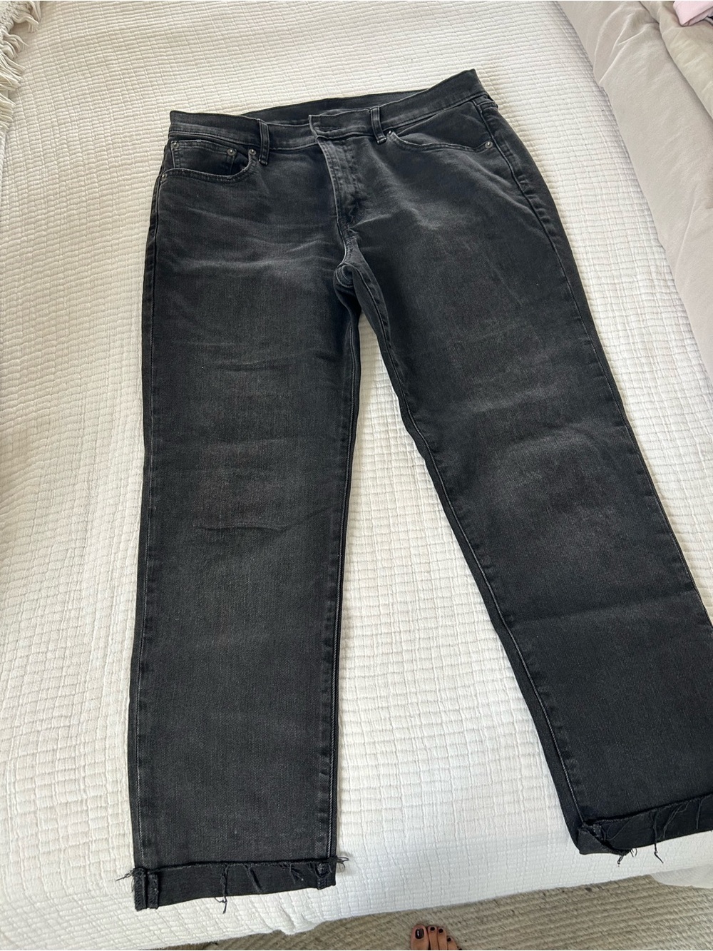 GAP Black Cropped Straight-Leg Jeans